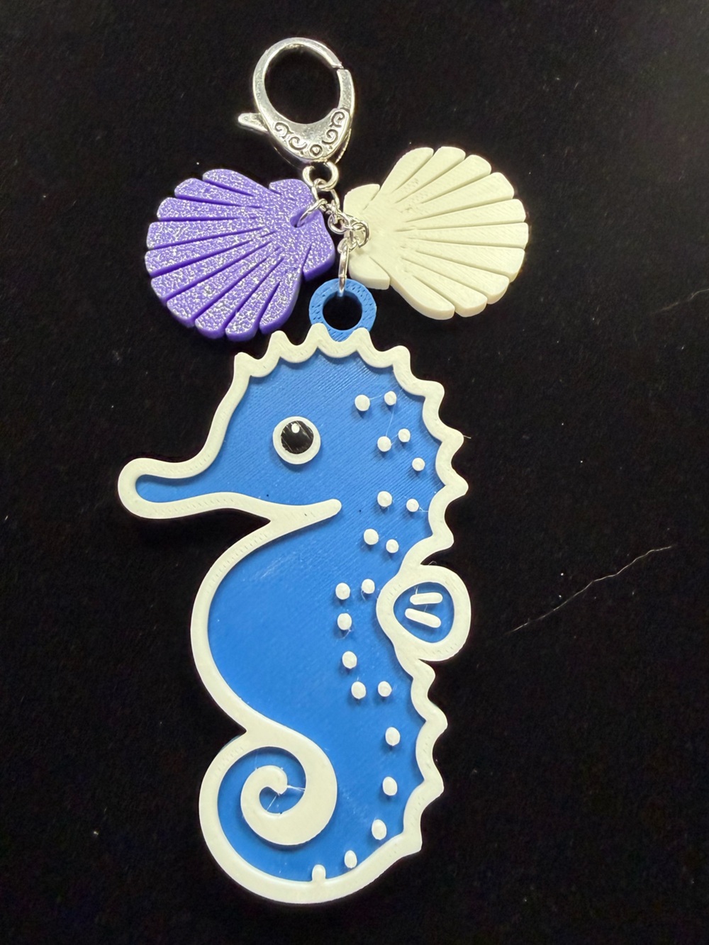 Hand Crafted 3D Printed Blue Seahorse Bag Charm Purple and White Shells NWOT - Picture 2 of 2